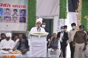 मुख्यमंत्री  आज 18 दिसम्बर को बाबा गुरु घासीदास जी की जयंती के अवसर पर लालपुर धाम में आयोजित गुरु पर्व मेला में शामिल हुए...