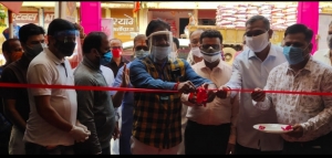 संसदीय सचिव रेखचंद जैन ने किया माहेश्वरी भवन में बीपीएल कार्ड धारियों एवं विद्या ज्योति स्कूल में फ्रंटलाइन वारियर्स टीकाकरण केंद्र का शुभारंभ