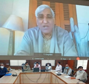 बेमेतरा और कबीरधाम के प्रभारी मंत्री  टी.एस. सिंहदेव ने कोरोना से निपटने की तैयारियों की समीक्षा की