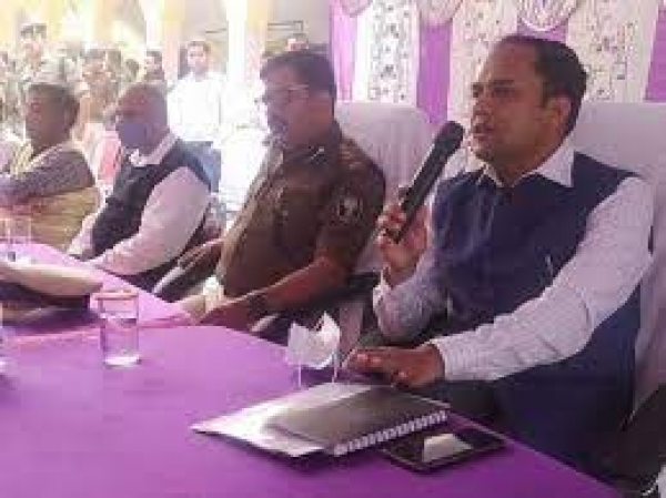 मतदान केंद्रों पर है कड़ी सुरक्षा व्यवस्था, भयमुक्त होकर करें मतदान-कलेक्टर, पुलिस अधीक्षक