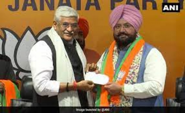 पंजाब कांग्रेस को बड़ा झटका, असेंबली चुनावों से पहले दो विधायक BJP में शामिल
