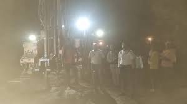 ग्राम तुमाडबरी में अवैध बोर खुदाई, बोरवेल वाहन जब्त