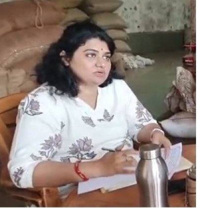 तीन बार जांच, बार-बार लीपापोती &ndash; खाद्य सुरक्षा अधिकारी रिचा शर्मा की भूमिका संदिग्ध, विभाग ने थमाया नोटिस