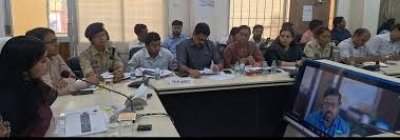 सारंगढ़-बिलाईगढ़ में विकास कार्यों की गहन समीक्षा प्रभारी सचिव हिमशिखर गुप्ता ने वीसी के जरिए परखी जमीनी हकीकत