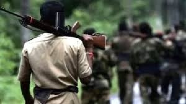 नक्सलियों के सामूहिक आत्मसमर्पण पर दोगुना इनाम