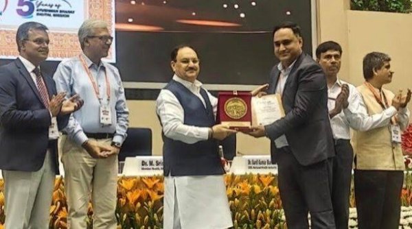 &ldquo;स्वास्थ्य सुरक्षा से जनकल्याण&rdquo; की दिशा में तेजी से आगे बढ़ रहा छत्तीसगढ़ : मुख्यमंत्री विष्णु देव साय