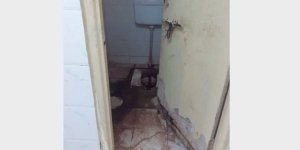 सीएम हॉस्पिटल कोविड सेंटर मेें गंदे व टूटे फूटे टायलेट, मरीज हलाकान
