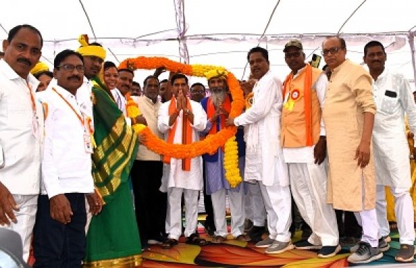 शिक्षा समाज के विकास के लिए है धुरी एवं नशापान की रोकथाम अत्यंत आवश्यक: केन्द्रीय मंत्री  तोखन साहू