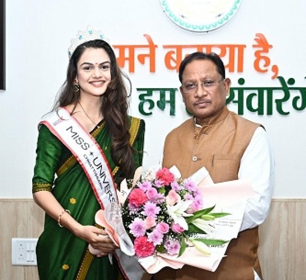 मुख्यमंत्री साय से मिस यूनिवर्स छत्तीसगढ़ डॉ. अंजली पवार ने की सौजन्य मुलाकात