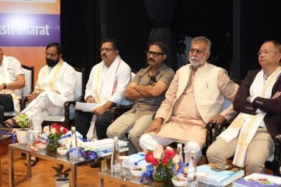 केंद्रीय ग्रामीण विकास मंत्री ने राष्ट्रीय सम्मेलन में की छत्तीसगढ़ के मटेरियल बैंक मॉडल की सराहना