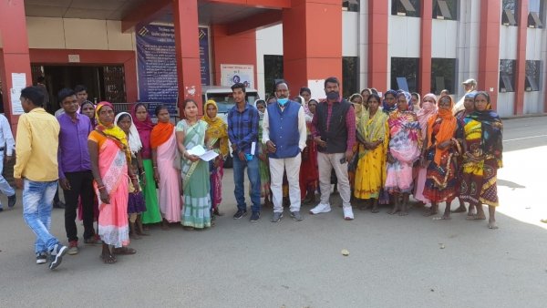 मारंगपुरी निवासी स्व. धनीराम किसान की दोनों बेटियों को योग्यतानुसार दें सरकारी नौकरी एवं परिवार को मिले 25 लाख का मुवावजा -- जनता कांग्रेस छत्तीसगढ़ जे पार्टी नरेंद्र नेताम