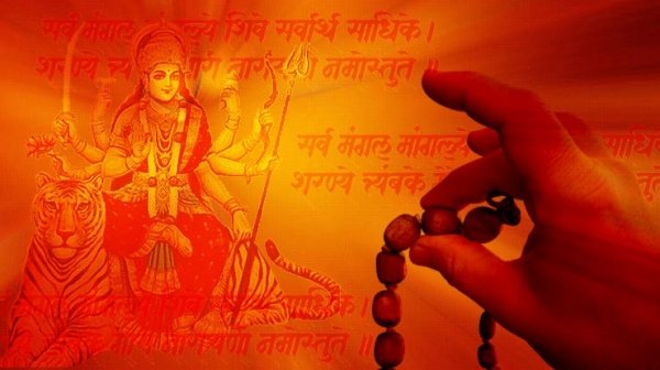 नवरात्रि पर आप माता रानी को बहुत सरल और सस्ते उपायों से खुश कर सकते हैं