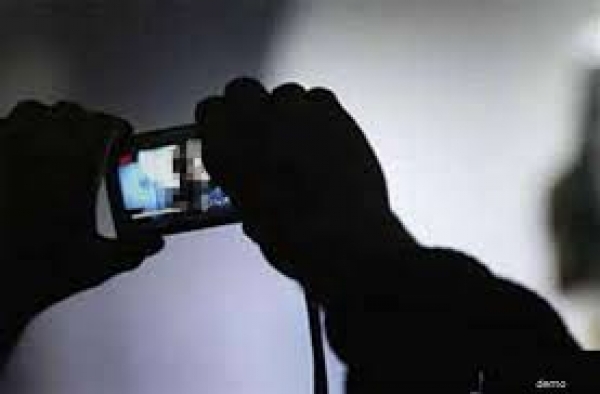 दुर्ग में गर्ल्स हॉस्टल के कमरों में मिला खुफिया कैमरा