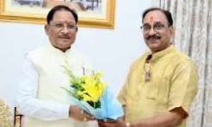 मुख्यमंत्री से छत्तीसगढ़ योग आयोग के नवनियुक्त अध्यक्ष संजय अग्रवाल ने की सौजन्य मुलाकात