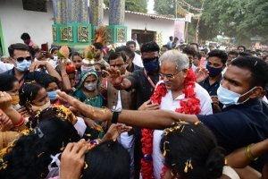 गिरोला में मुख्यमंत्री श्री भूपेश बघेल का भव्य स्वागत...