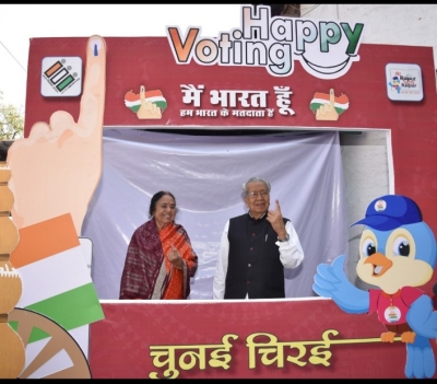 राज्यपाल श्री हरिचंदन ने किया मतदान