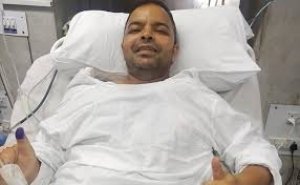 मुठभेड़ में गोली लगने के बावजूद CRPF जवान ने आतंकियों को किया था ढेर, कुमार विश्वास का ये रिएक्शन