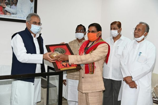 नई सरकार बनने के बाद छत्तीसगढ़ी राजभाषा, छत्तीसगढ़ी तीज-त्यौहारों का महत्व और अधिक बढ़ा :  मुख्यमंत्री बघेल