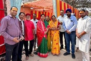 सांसद रूपकुमारी चौधरी ने किया दुग्धाभिषेक, महाशिवरात्रि पर पिथौरा थानेश्वर मंदिर में आस्था का उमड़ा सैलाब