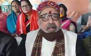 &#039;दीदी आज चंडी पाठ कर रही हैं, चुनाव जो ना कराए&#039;, गिरिराज सिंह का ममता बनर्जी पर तंज
