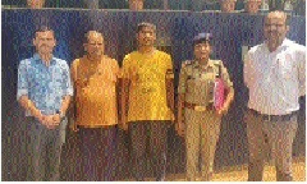 आदर्श क्रेडिट को ऑपरेटिव सोसायटी लिमिटेड की डायरेक्टरों की राजस्थान से गिरफ्तारी