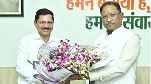 मुख्यमंत्री विष्णु देव साय से एसईसीएल के नवनियुक्त सीएमडी हरीश दुहन ने की सौजन्य भेंट
