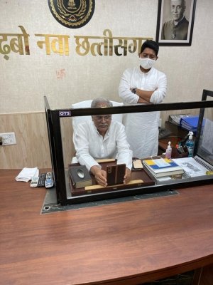 मुख्यमंत्री ने किया ऑक्सीजन युक्त अस्थाई कोविड अस्पताल का वर्चुअल निरीक्षण