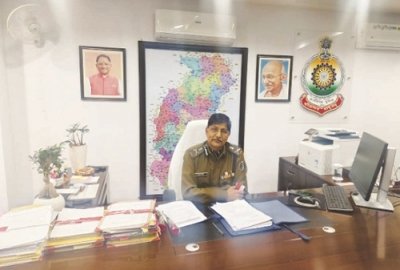 साईबर के झांसे में आने लोग भय लोभ से बचे-डीजीपी अरूण देव गौतम