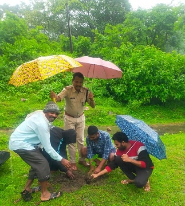 "पोदला उरसकना" अभियान का हुआ समापन, पौधे लगाने किया गया जागरुक