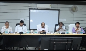 अपर मुख्य सचिव ने ली समीक्षा बैठक