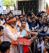 भिलाई भाजपा में 'अपनों' की जंग: जब पार्षद संतोष मौर्या का माइक हुआ बंद, तो उधड़ गई एकजुटता की कलई!