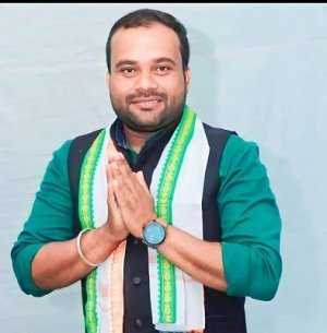 कर्ज माफी का वादा पहली केबिनेट में पूरा करे सरकार : अनंत