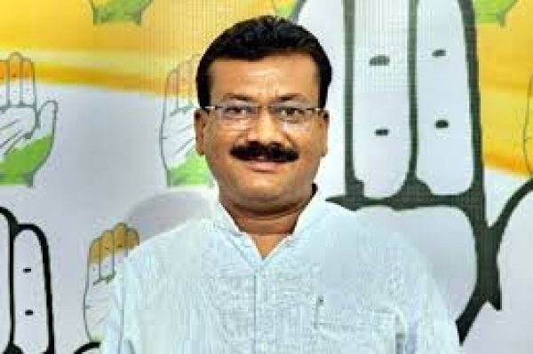 सरकार के दावे पर कांग्रेस का हमला: “अगर कोई स्कूल शिक्षकविहीन नहीं, तो बच्चे आंदोलन क्यों कर रहे?” युक्तियुक्तकरण से स्कूलों में पढ़ाई चरमराई, शिक्षक व छात्र परेशान—धनंजय सिंह ठाकुर