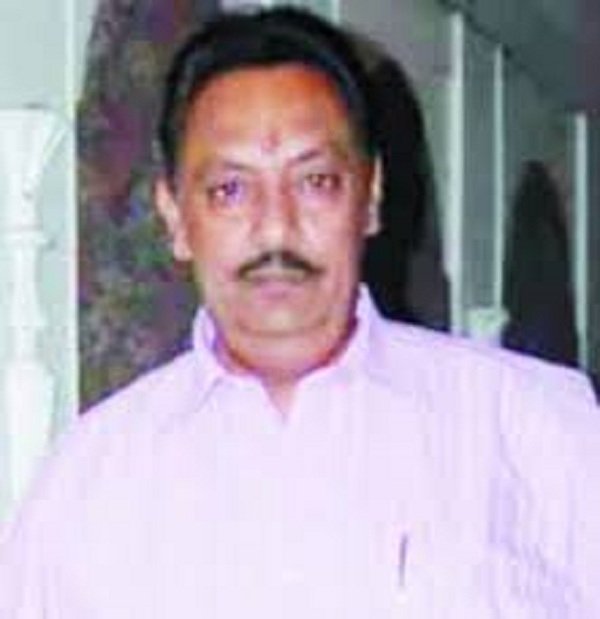 यूनियन और कांग्रेस युवा नेता रहे उमेश तिवारी का निधन,विधायक  देवेंद्र ने दी भावभीनी श्रद्धांजलि