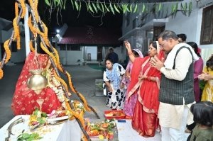 देवउठनी एकादशी पर मुख्यमंत्री निवास में श्रद्धा एवं पारंपरिक विधिविधान से हुआ तुलसी विवाह