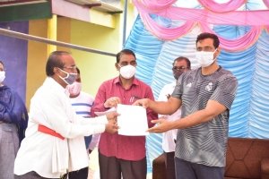 पौनी पसारी योजना अंतर्गत विधायक ने हितग्राहियों को सौंपा आबंटन पत्र