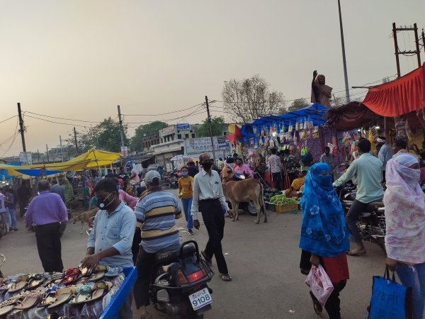 *प्रतिबंधात्मक आदेशों का उल्लंघन किया तो दर्ज करें एफआईआर, कलेक्टर के सख्त निर्देश पर मॉनिटरिंग कर रहे निगम एवं पुलिस के दस्ते*