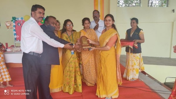 ’ब्रिलियंट पब्लिक स्कूल बनारी जांजगीर में बसंत पंचमी व स्कूल स्थापना दिवस हर्षोल्लास के साथ मनाया गया’