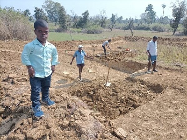 जगमोहन का कद है छोटा पर काम करता है बड़ा