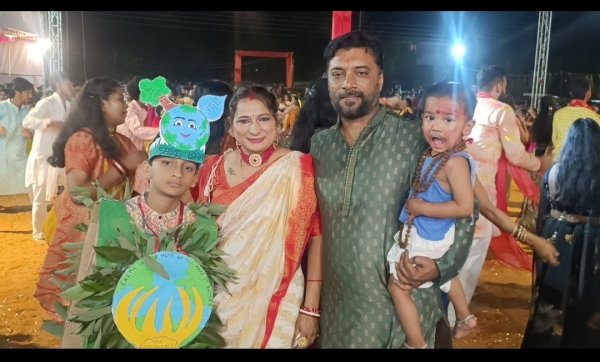 कोंडागांव के गरबा में दिखा अनोखा संदेश, नन्हे बच्चे की फैंसी ड्रेस के जरिए परिवार ने दिया &lsquo;पेड़ बचाओ&rsquo; का संदेश