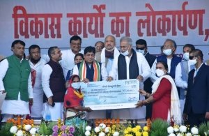 छत्तीसगढ़ महतारी की सेवा हमारा संकल्प: मुख्यमंत्री भूपेश बघेल