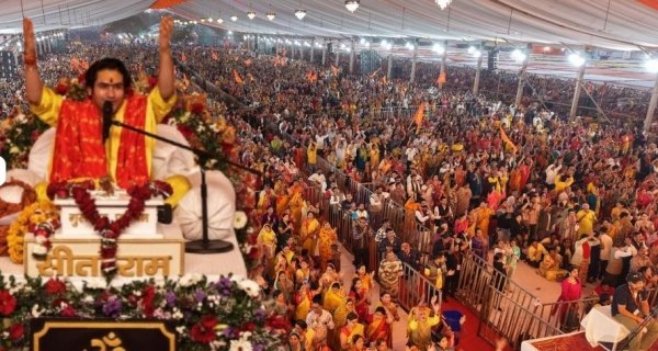भिलाई जयंती स्टेडियम में श्री हनुमंत कथा: 'अभी नहीं तो कभी नहीं&Oacute; का उद्घोष, हिंदू एकता से बनेगा हिंदू राष्ट्र!