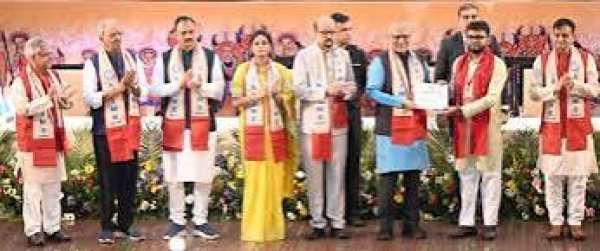 &ldquo;मजबूत राजनीतिक इच्छाशक्ति और दृढ़ सुरक्षा नीति से खत्म हुआ नक्सलवाद&rdquo;