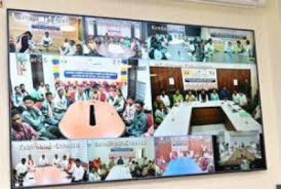 मुख्यमंत्री विष्णु देव साय ने आत्मसमर्पित नक्सलियों और नक्सल हिंसा से पीड़ितों को जारी की प्रधानमंत्री आवास योजना की पहली किस्त