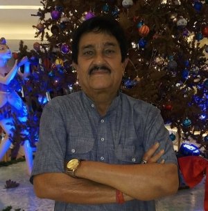 जान पर खेल ठेका श्रमिक बीएसपी कर्मियों के साथ कंधा से कंधा मिला कर रहे है कार्य..