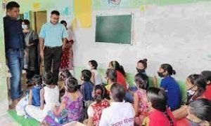कलेक्टर एसपी ने मनाई बच्चों के साथ दीपावली