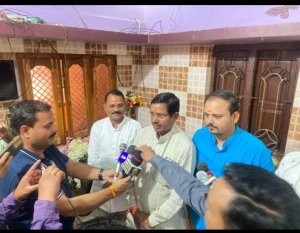 धर्म नगरी में दिवाली होगी खास, भक्ति मय होगी रात, ज्योतिष्पीठाधीश्वर जगद्गुरू शंकराचार्य का संचार यात्रा कार्यक्रम कुछ इस प्रकार