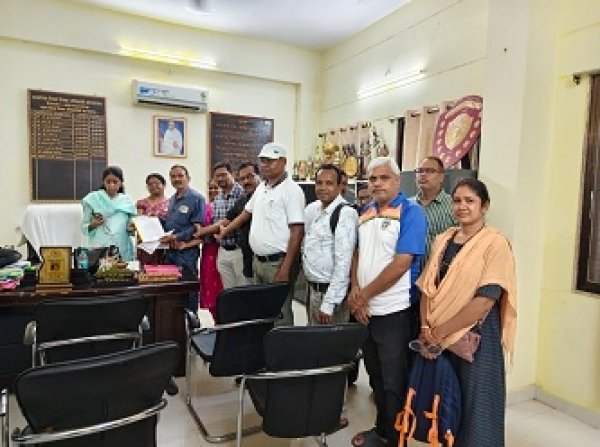 अनुसूचित क्षेत्र के शिक्षकों-कर्मचारियों के हक की आवाज, 17 दिन के अतिरिक्त अवकाश की मांग